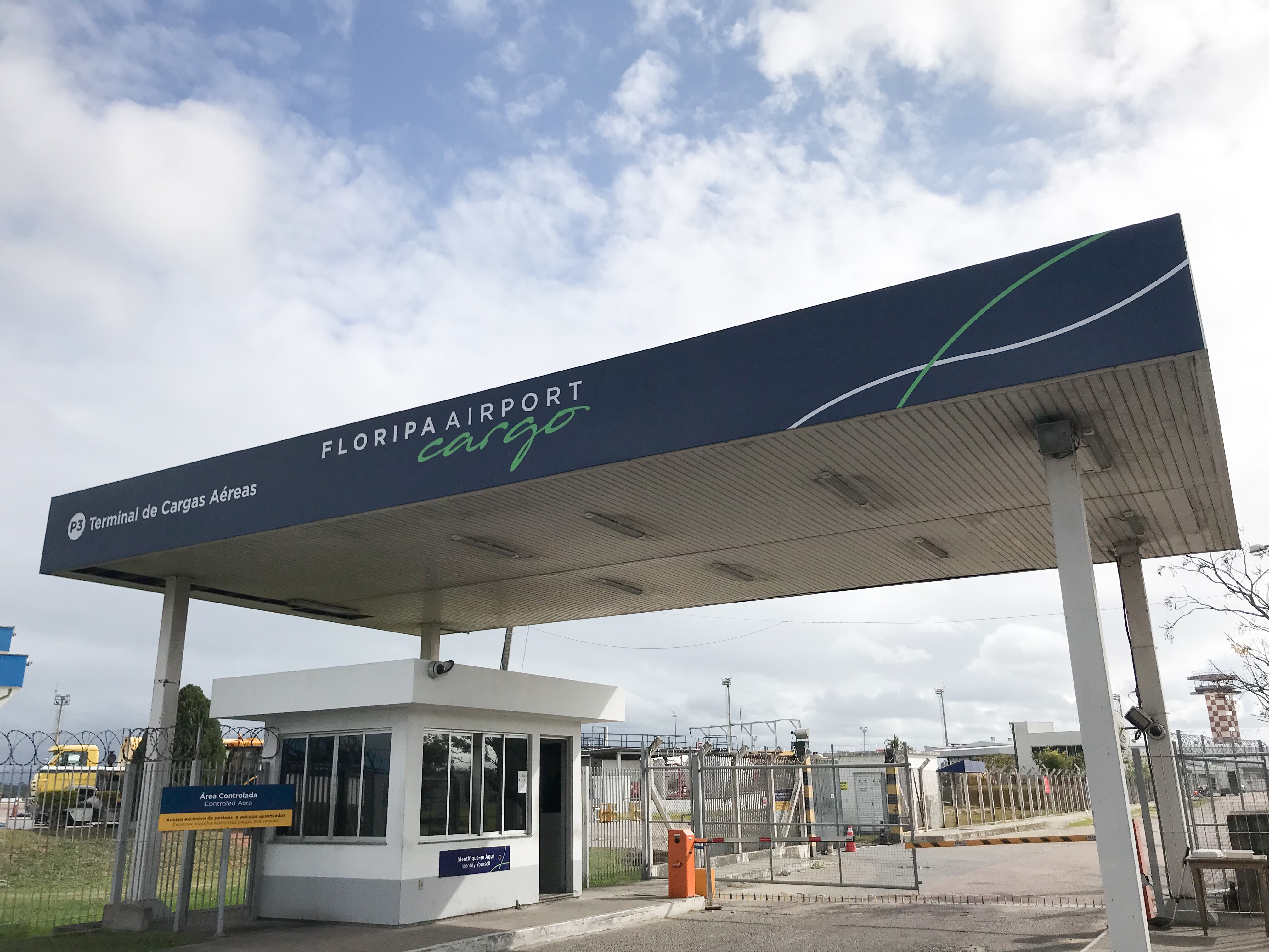 39D4ECAC-BC24-4237-8903-7F3E677B760E